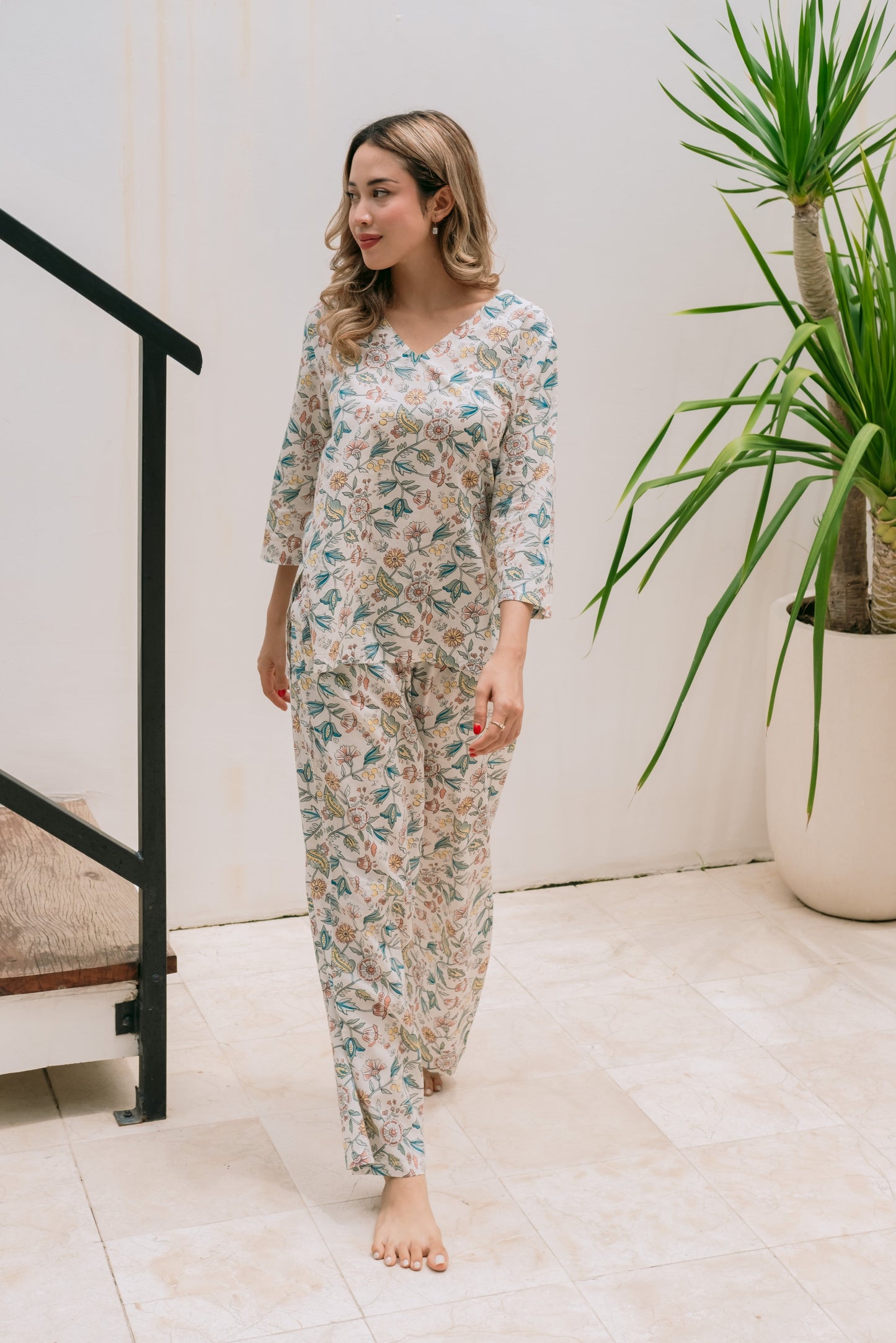Flower-bed  Long Cotton Pajamas